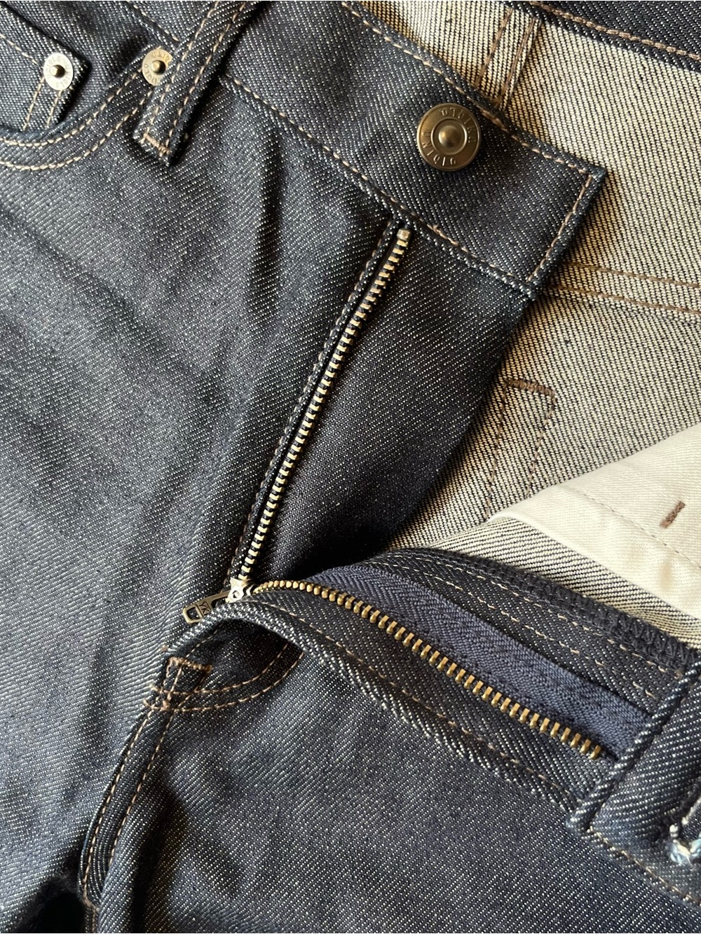 Uniqlo Selvedge jeans 30 x 30 Slim straight Dark blue Rigid Mid rise Zip fly - Picture 9 of 10